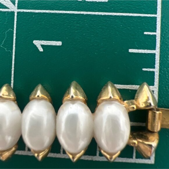 Vintage Crown Trifari Bracelet Gold Tone Faux Pearl Accents Foldover Clasp READ - Picture 8 of 8